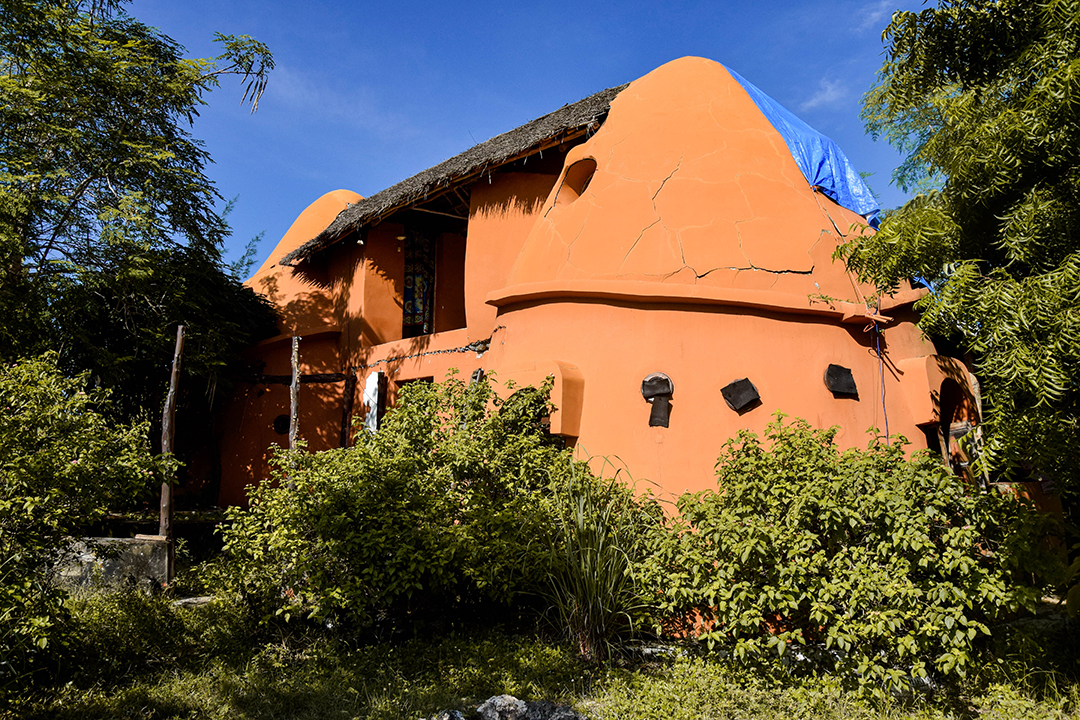 Travel Cheap but Sustainable Travel Cheap but Sustainable